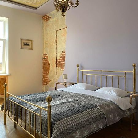 3 Bedrooms Apartment On Nasypna 3 Lviv Luaran gambar