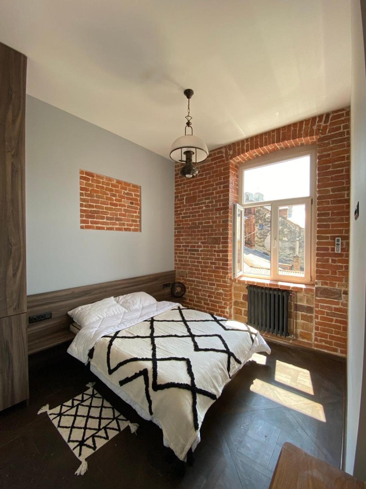 3 Bedrooms Apartment On Nasypna 3 Lviv Luaran gambar