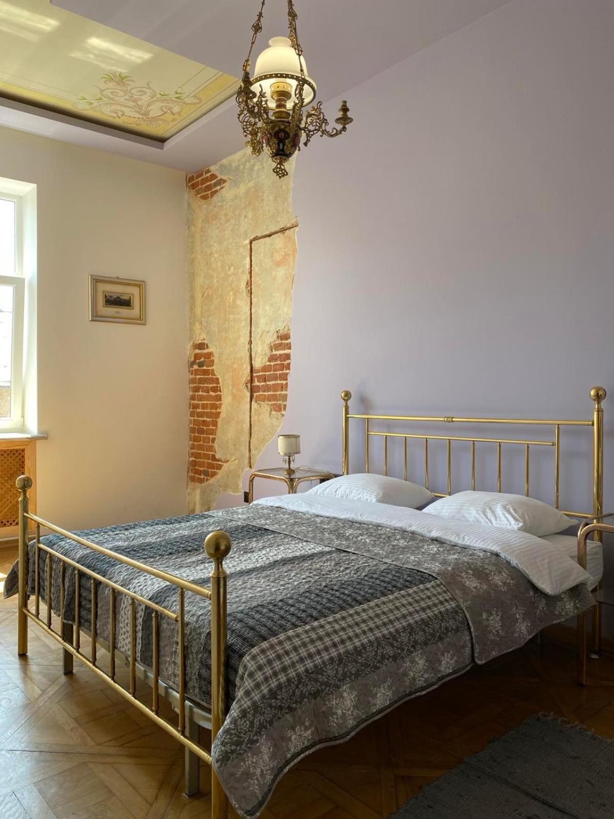 3 Bedrooms Apartment On Nasypna 3 Lviv Luaran gambar
